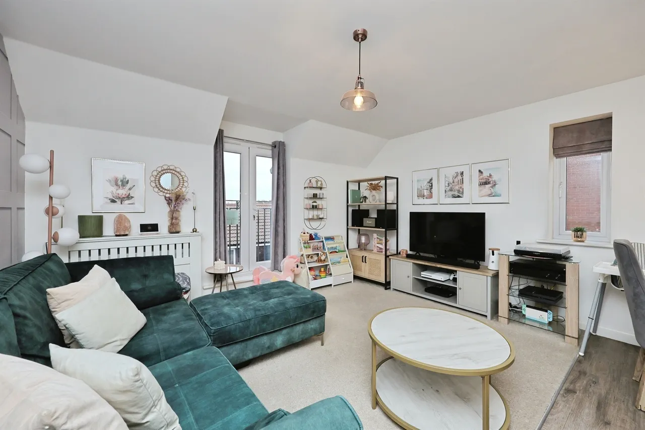 Falcon Crescent, Costessey, Norwich, photo 3