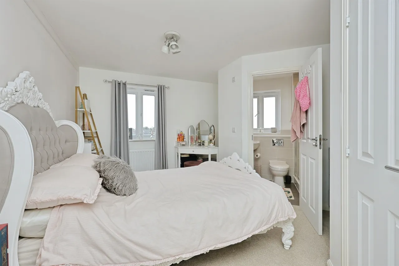 Falcon Crescent, Costessey, Norwich, photo 10
