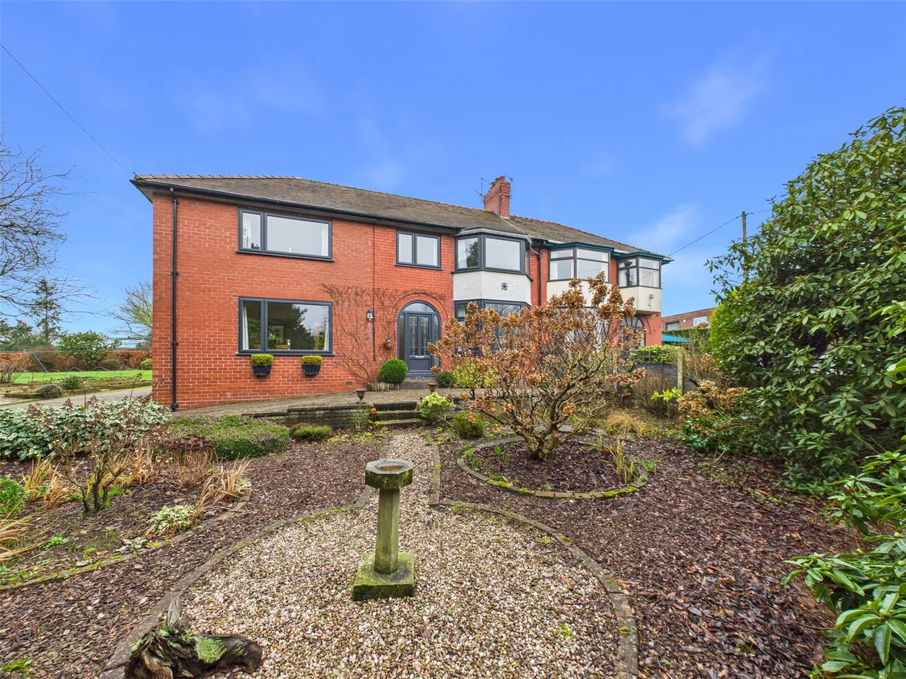 5 bed house for sale — Whartons Lake, Kingsley, Frodsham, Cheshire, WA6 6TU