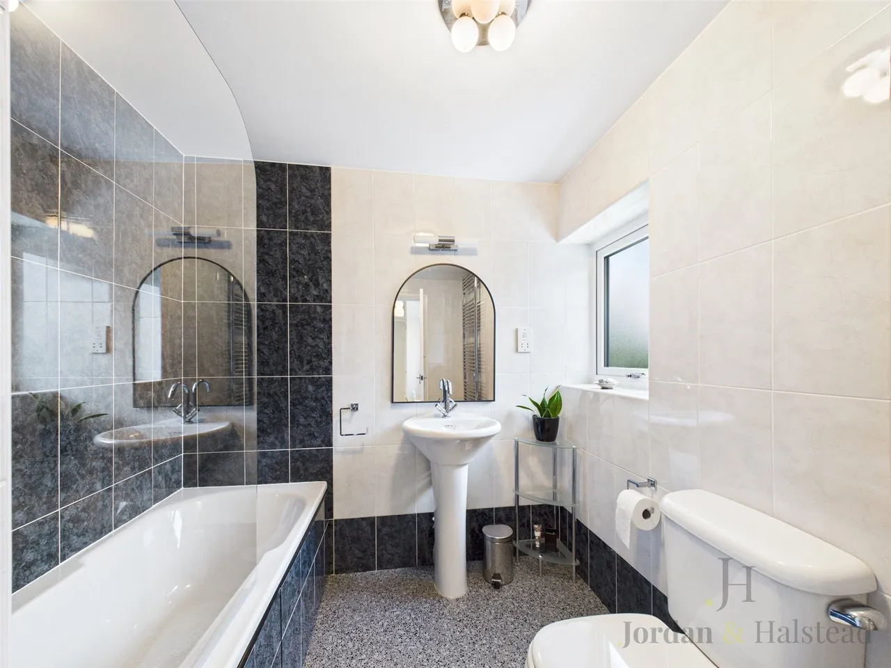 Whartons Lake, Kingsley, Frodsham, Cheshire, WA6 6TU, photo 24