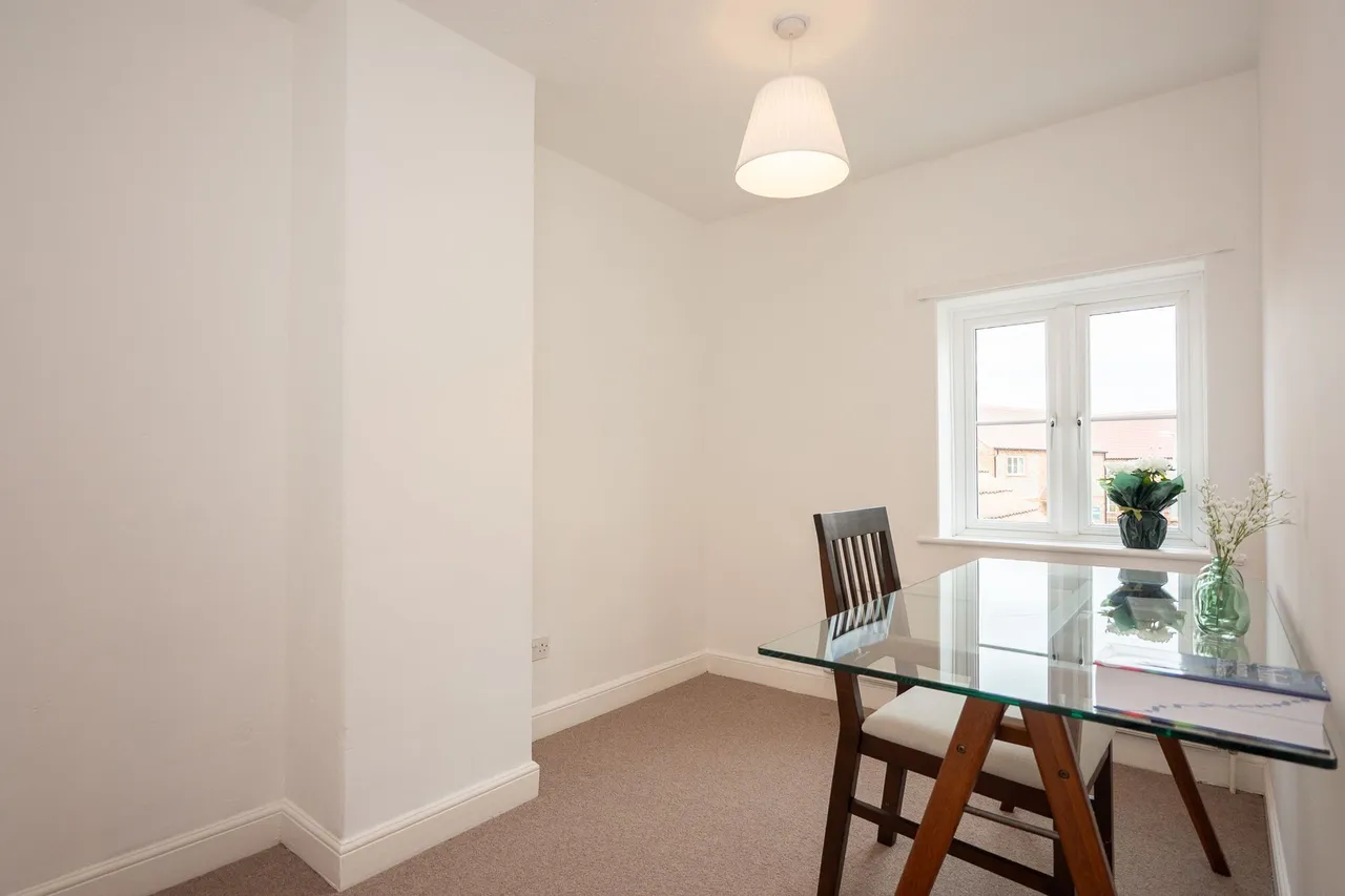 Period Three Bedroom Cottage in Holt, photo 11