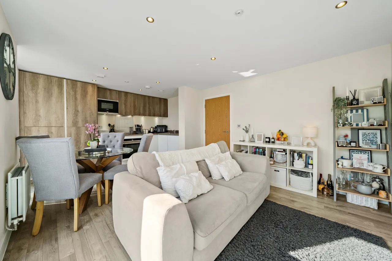 Hawker Drive, Addlestone, KT15, photo 18