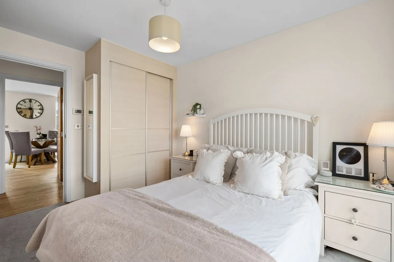 Hawker Drive, Addlestone, KT15, photo 13