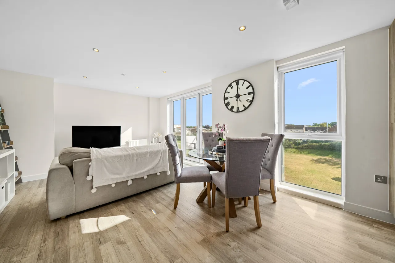 Hawker Drive, Addlestone, KT15, photo 16