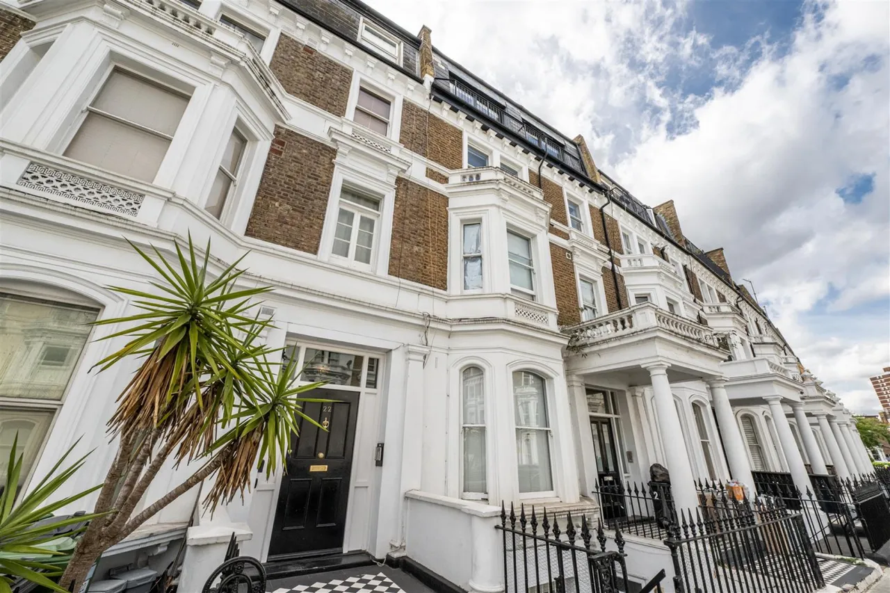 Sinclair Gardens, London, W14, photo 7