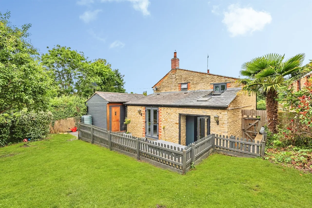 Chapel Lane, Hackleton, NN7, photo 4