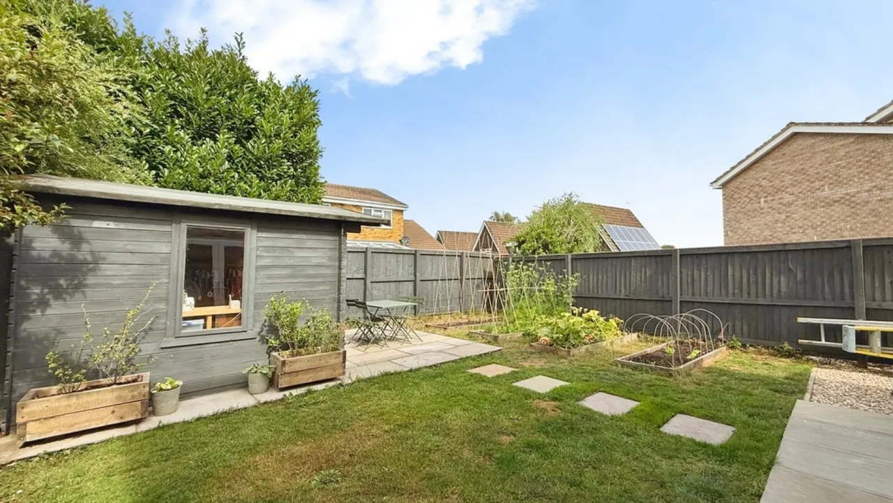 Damask Way, Warminster, photo 2