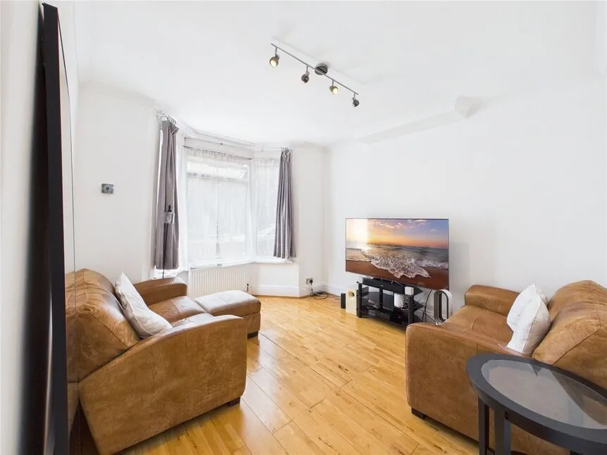 Major Road, Stratford, E15, photo 2