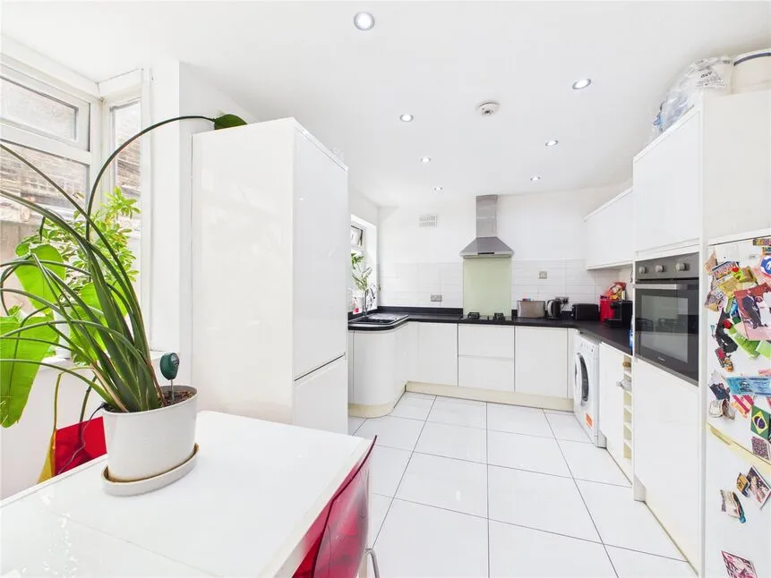 Major Road, Stratford, E15, photo 5