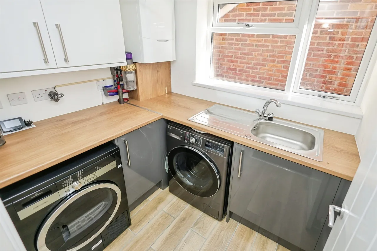 Dudley Road, Rowley Regis, B65, photo 5