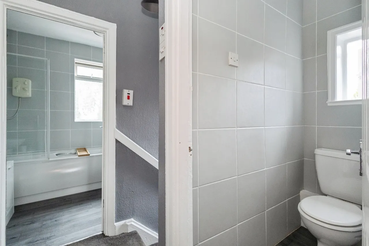 Parrs Wood Road, Manchester, Greater Manchester, M20, photo 13
