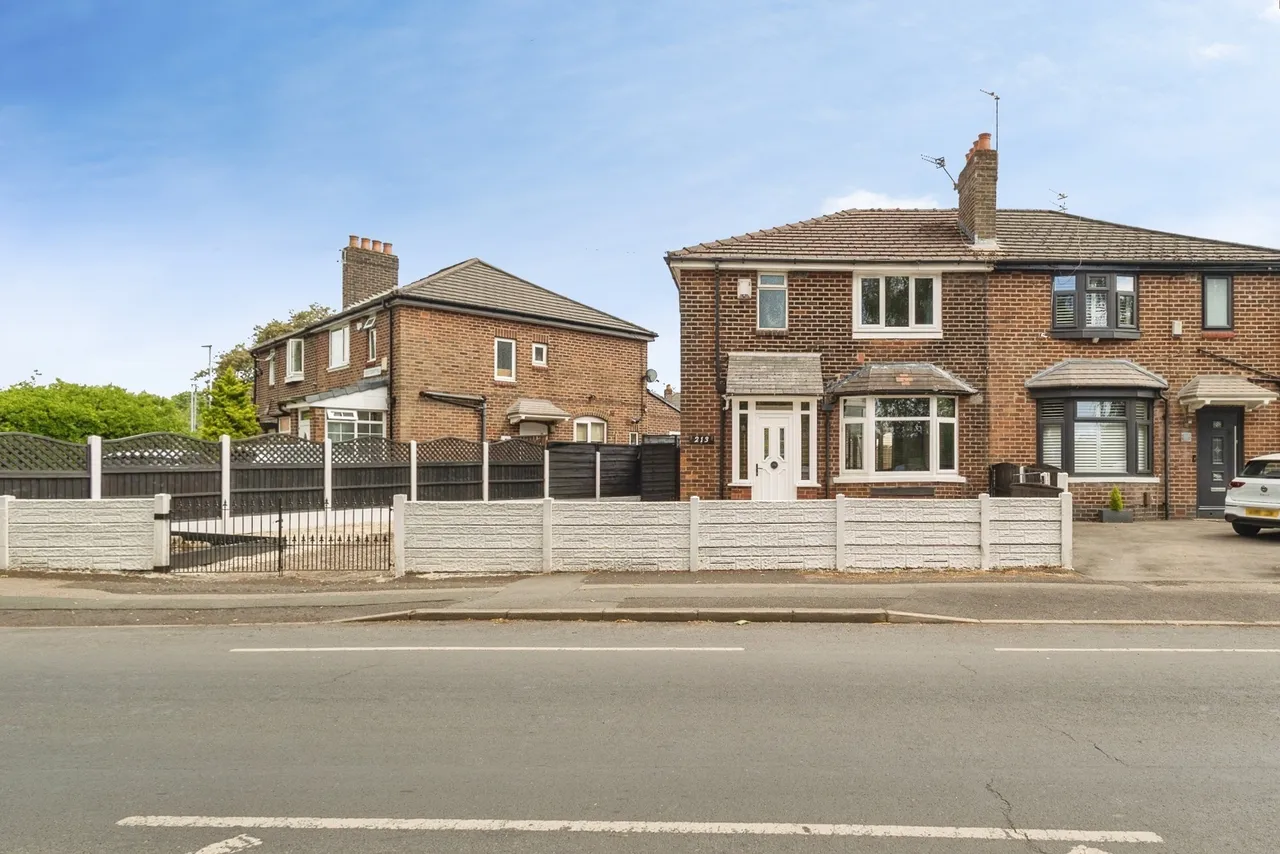 Parrs Wood Road, Manchester, Greater Manchester, M20, photo 29