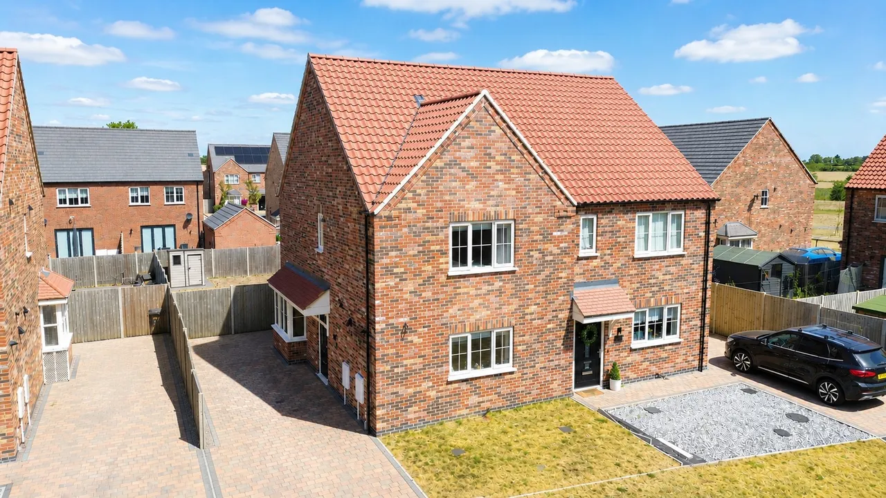 2 bed house for sale, Coteland Road, Ruskington, NG34