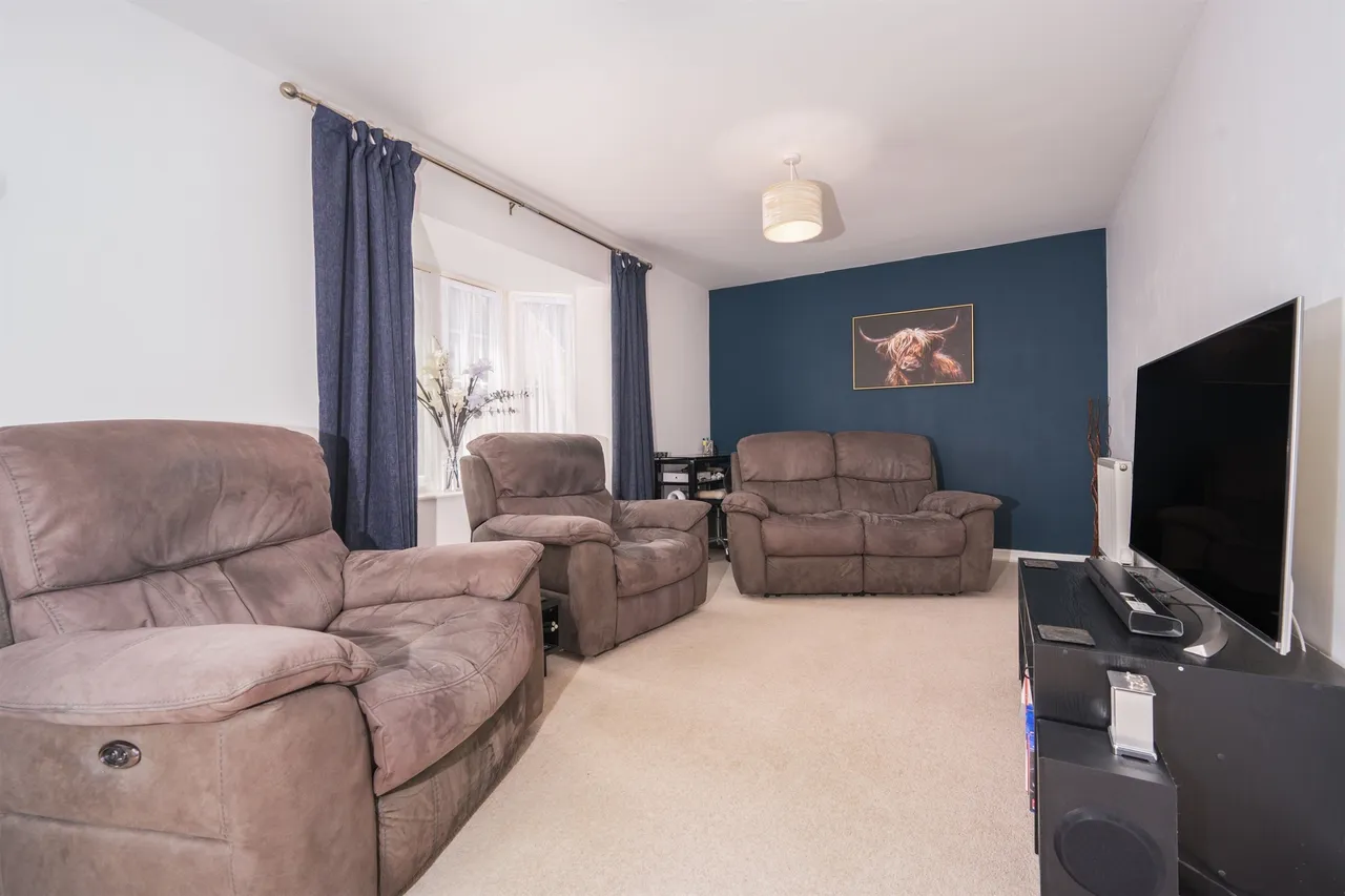Mercia Road, Kettering, NN14, photo 3