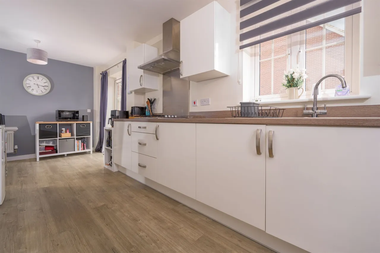 Mercia Road, Kettering, NN14, photo 4