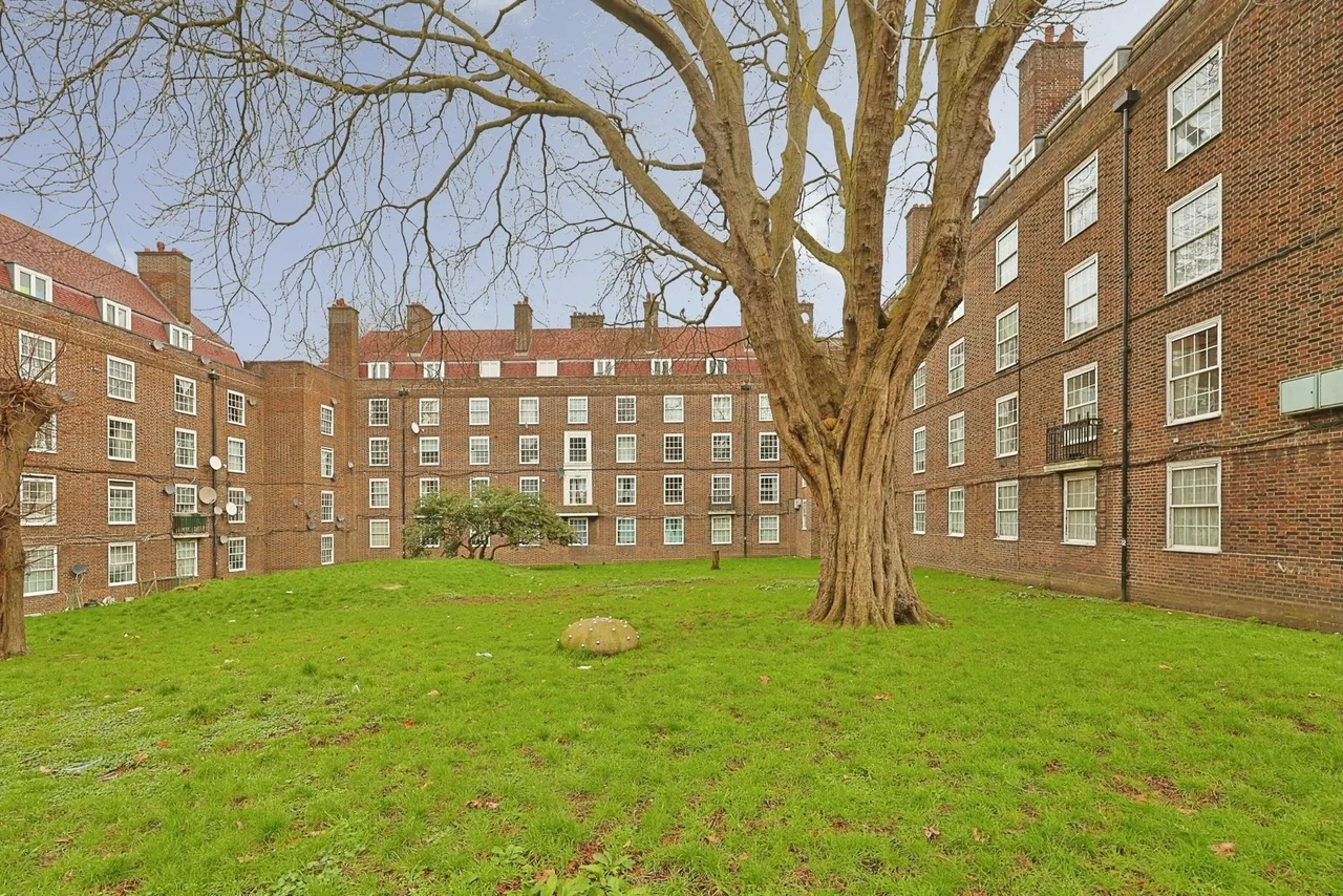 Albion Avenue, London, SW8, photo 9