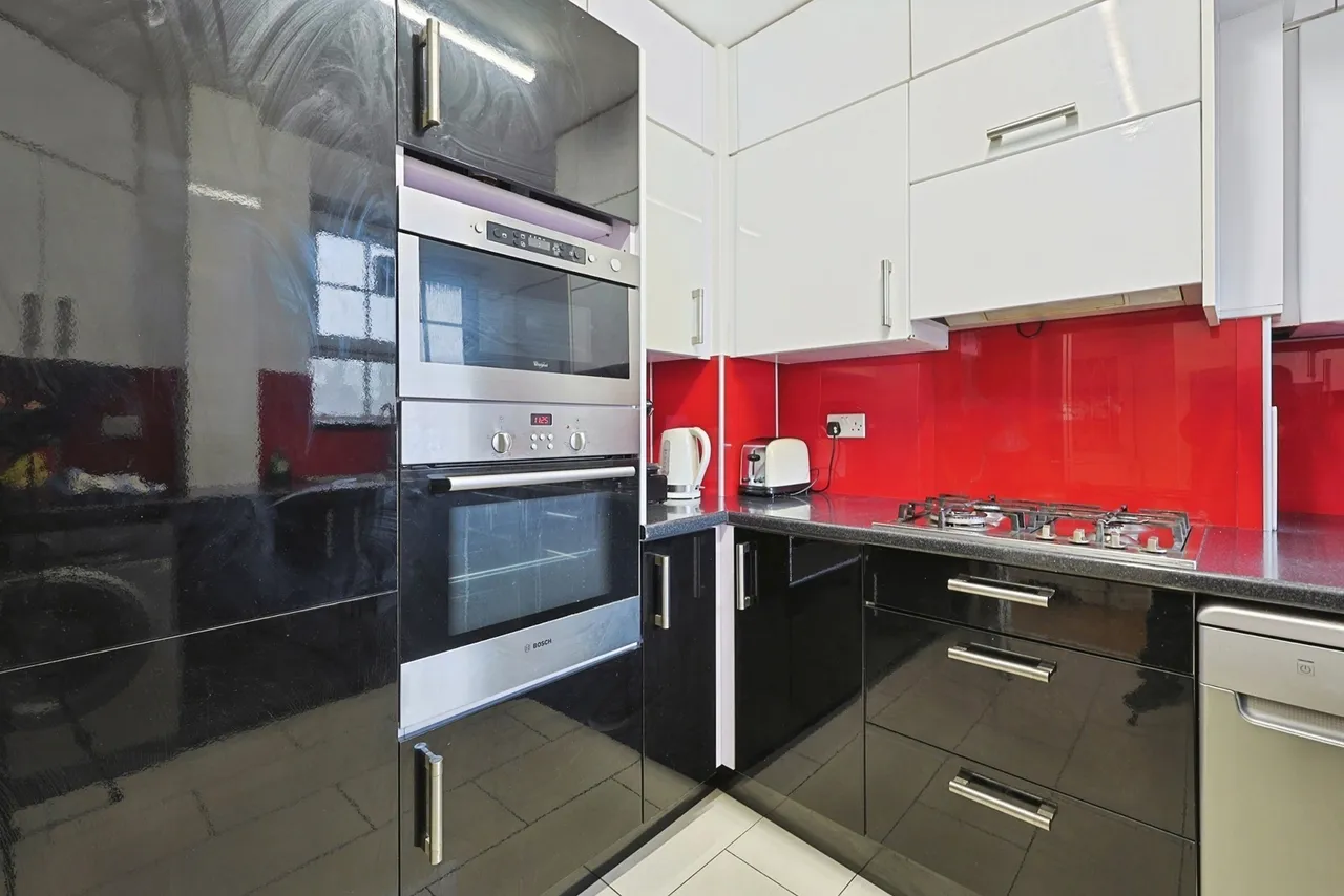 Albion Avenue, London, SW8, photo 17