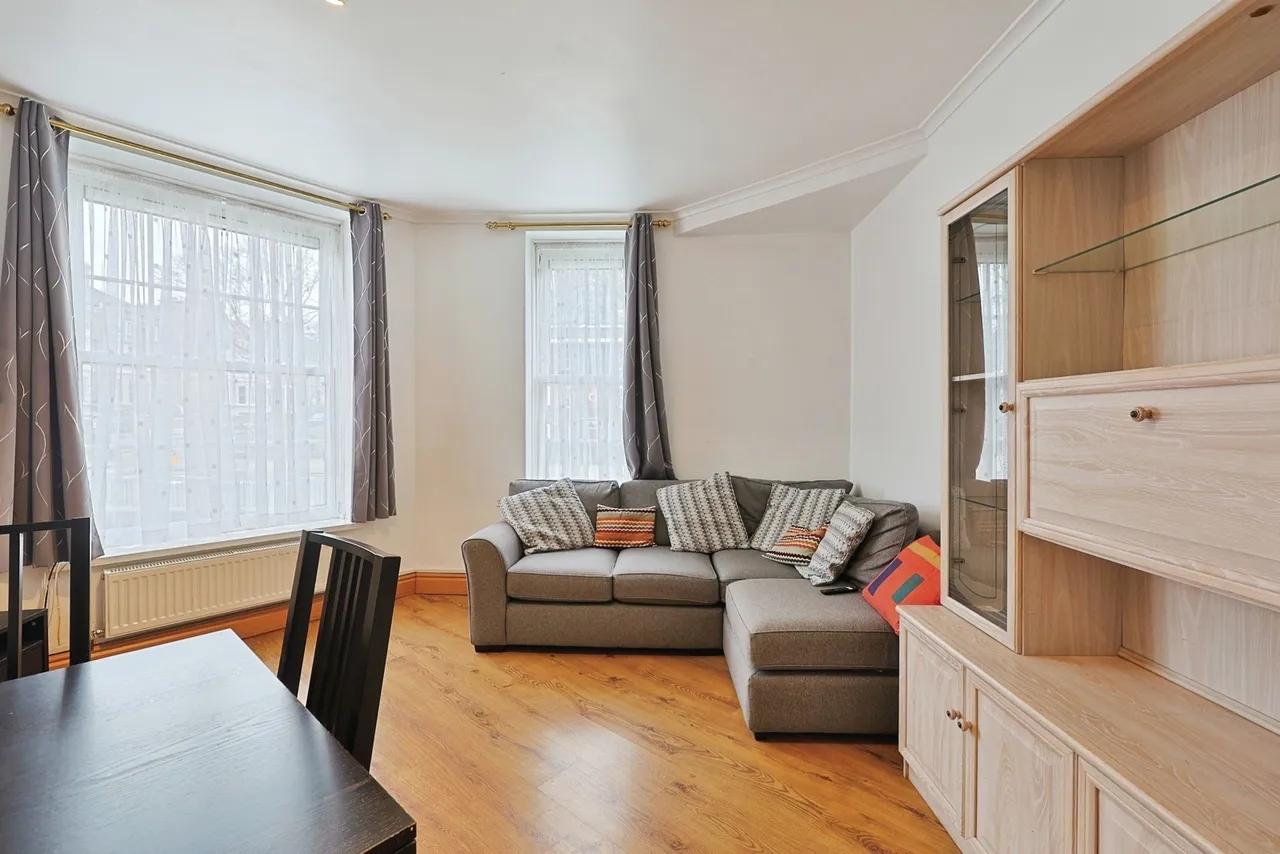 2 bed flat for sale — Albion Avenue, London, SW8