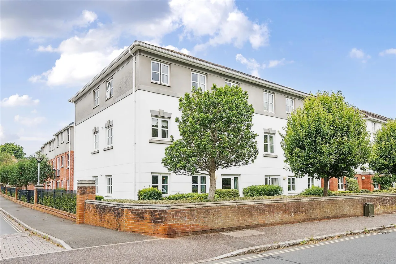 Butts Road, Exeter, EX2, photo 15
