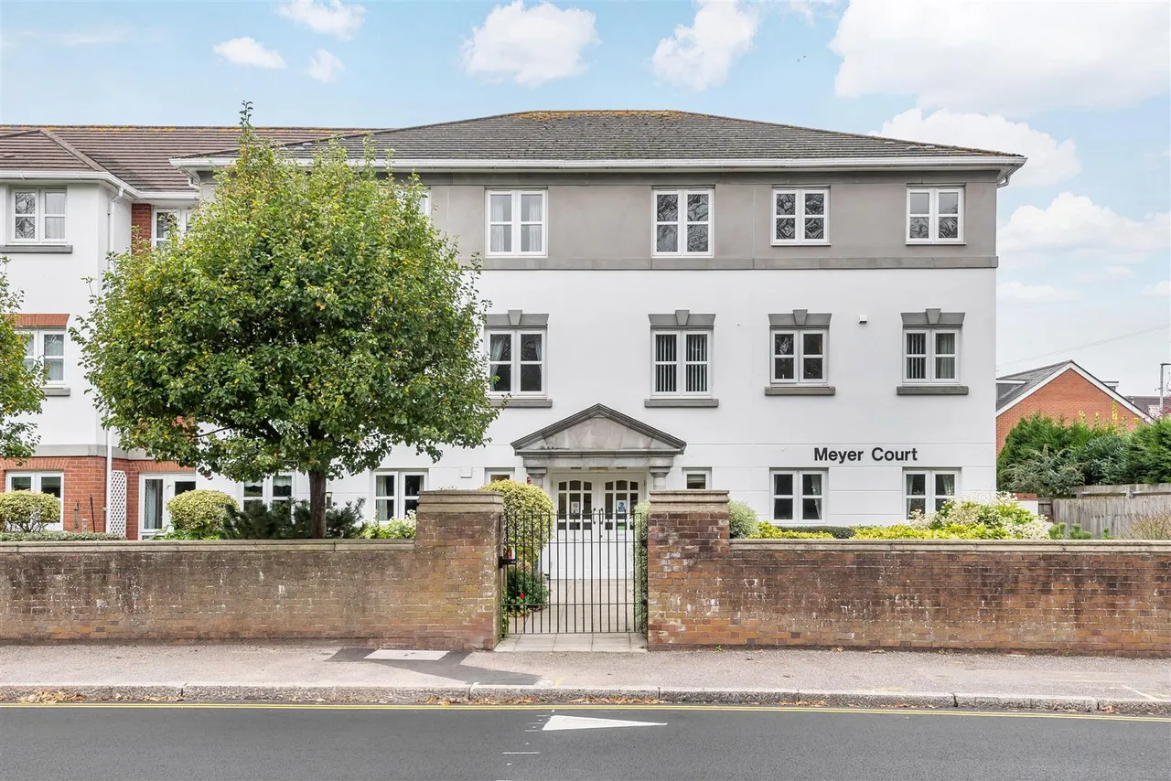 1 bed flat for sale, Butts Road, Exeter, EX2
