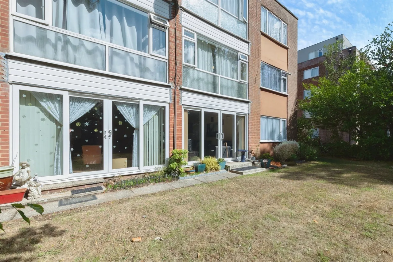 Richmond Park Road, Bournemouth, BH8, photo 13
