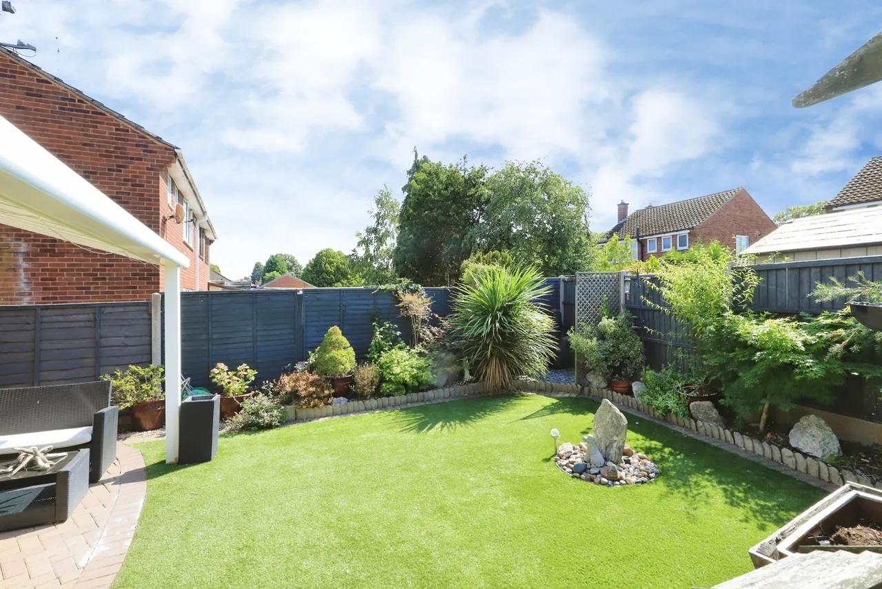 Pear Tree Close, Kidderminster, DY10, photo 19