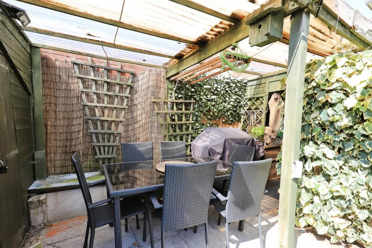 Pear Tree Close, Kidderminster, DY10, photo 18