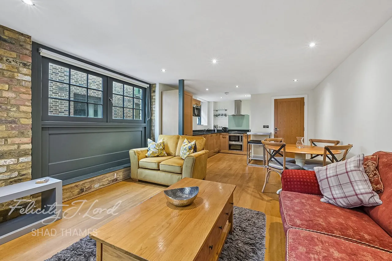 1 bed flat for sale, Tempus Wharf, Bermondsey Wall West, SE16