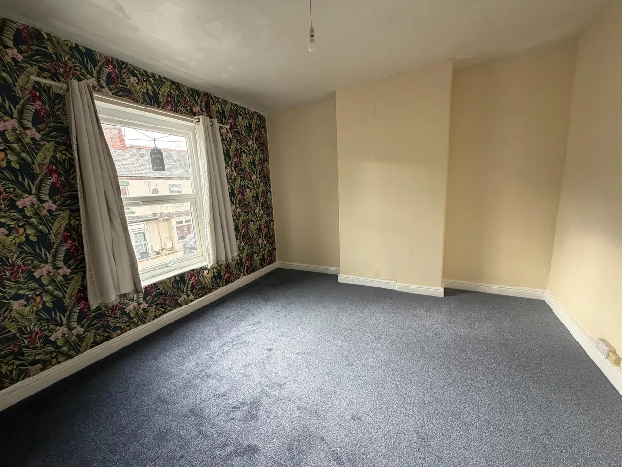Empress Road, Wrexham, LL13, photo 6
