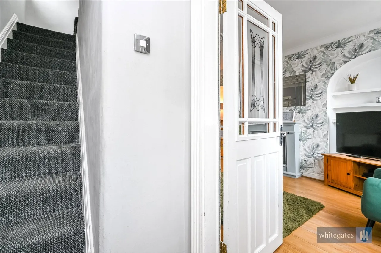 Ash Grove, Prescot, L35, photo 2