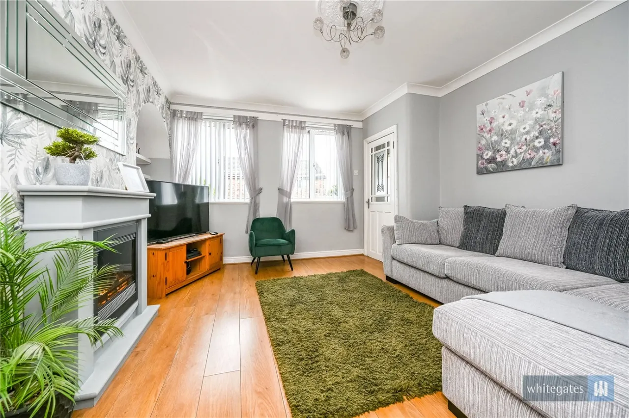 Ash Grove, Prescot, L35, photo 3