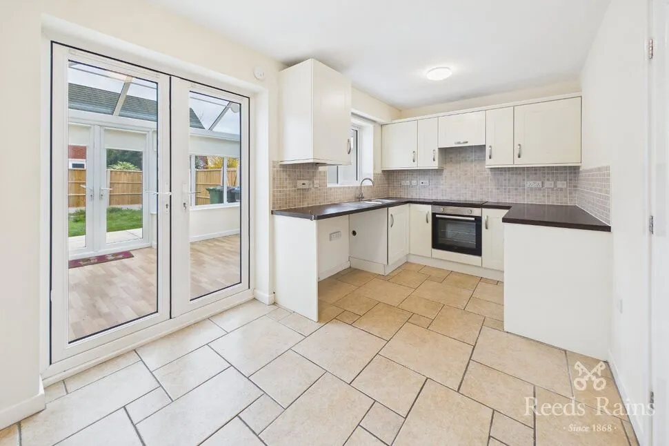Cottage Close, Rudheath, Cheshire, CW9, photo 3