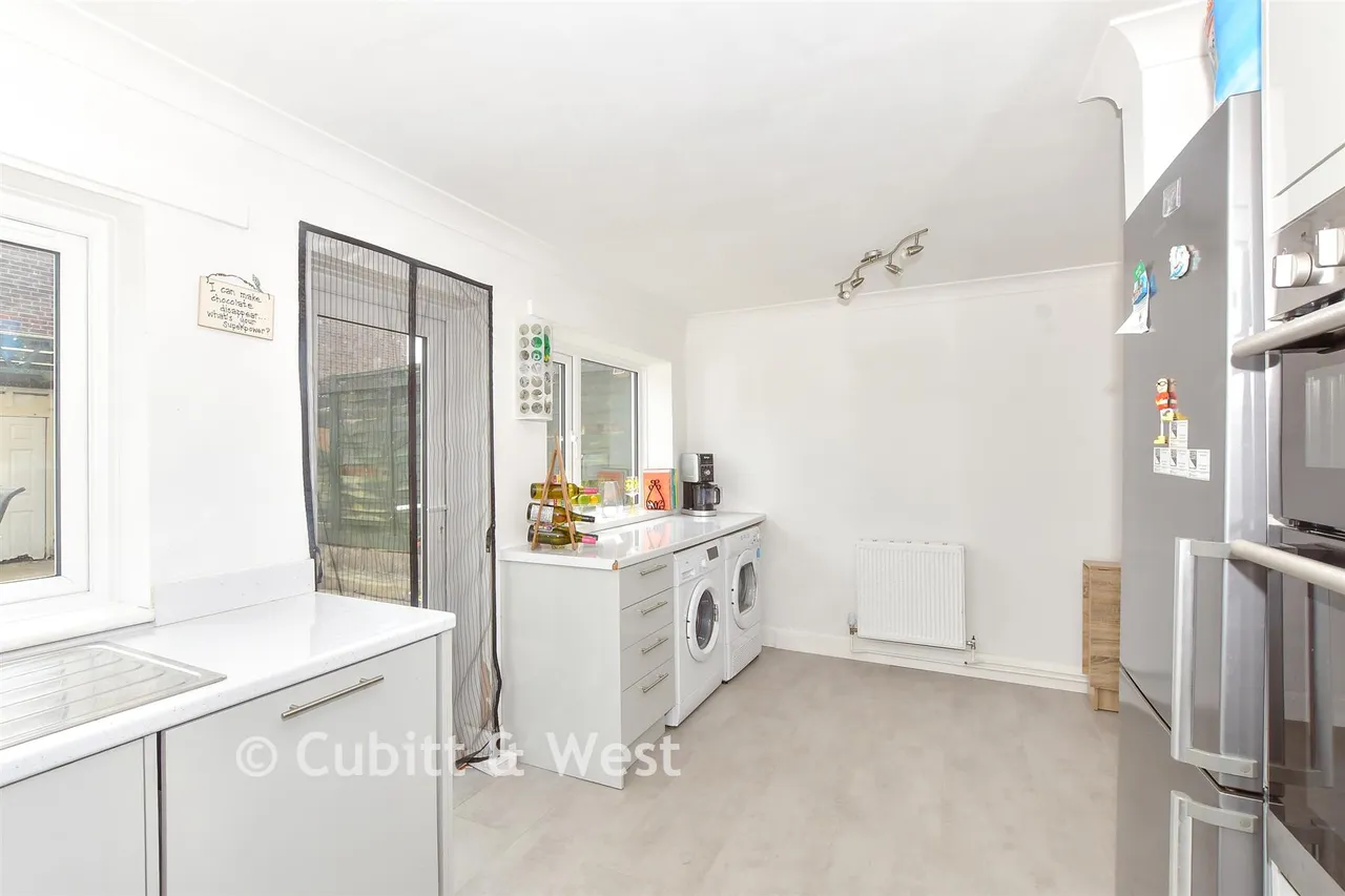 Kensington Road, Portsmouth, PO2, photo 5