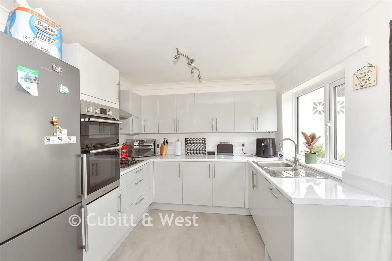 Kensington Road, Portsmouth, PO2, photo 4