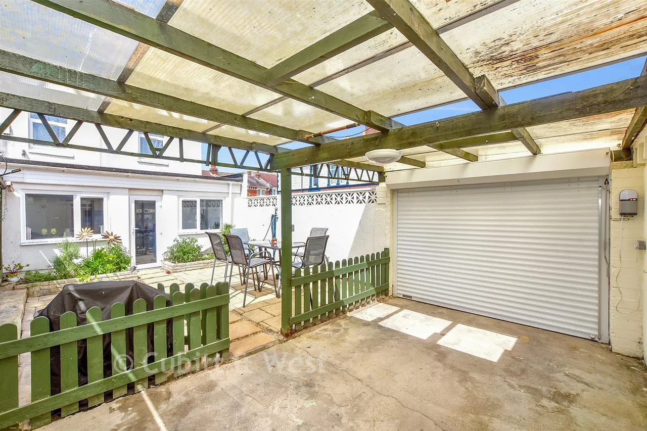 Kensington Road, Portsmouth, PO2, photo 12