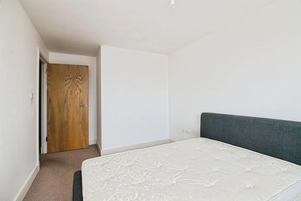 Walsall Road, West Bromwich, photo 8