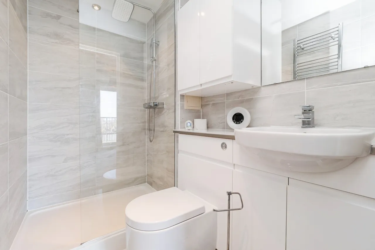 Flint Close, London, E15, photo 16