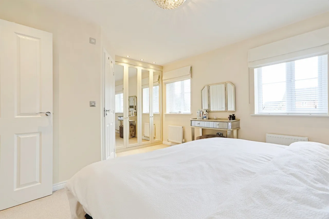 Halliday Court, Thornbury, BRADFORD, photo 10