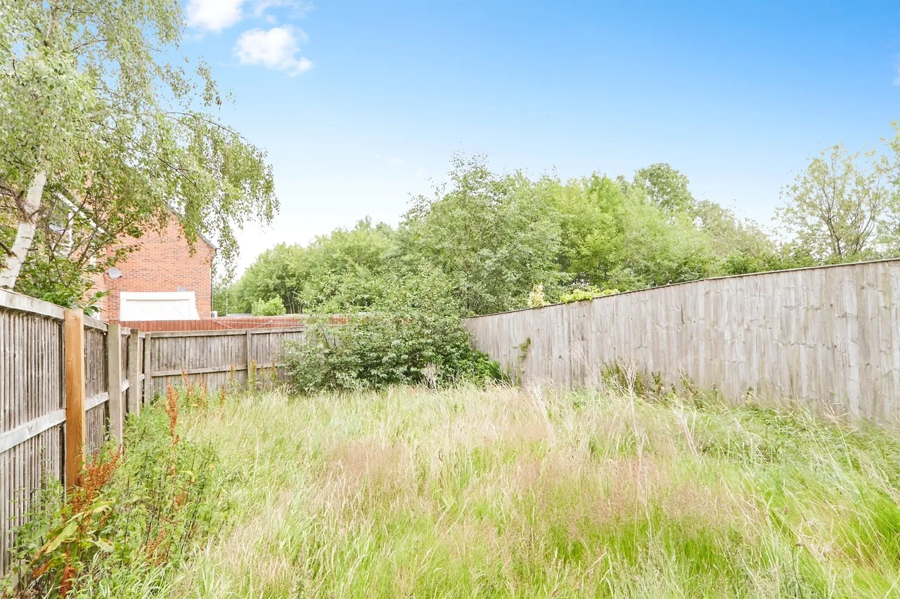 Halliday Court, Thornbury, BRADFORD, photo 6