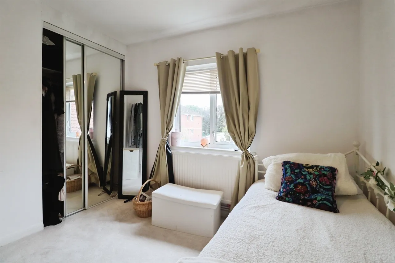 Lombard Street, Barry, CF62, photo 8
