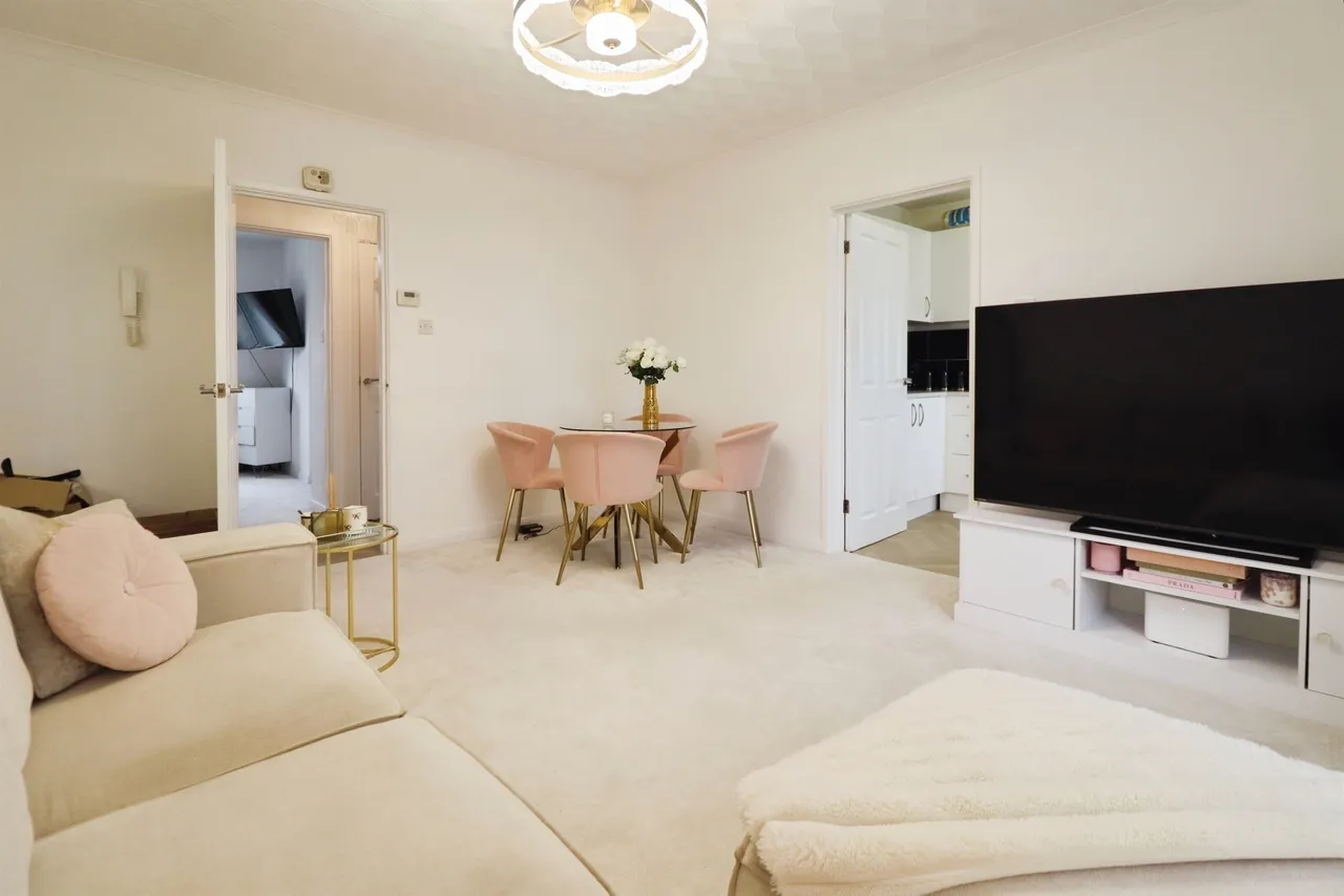 Lombard Street, Barry, CF62, photo 31