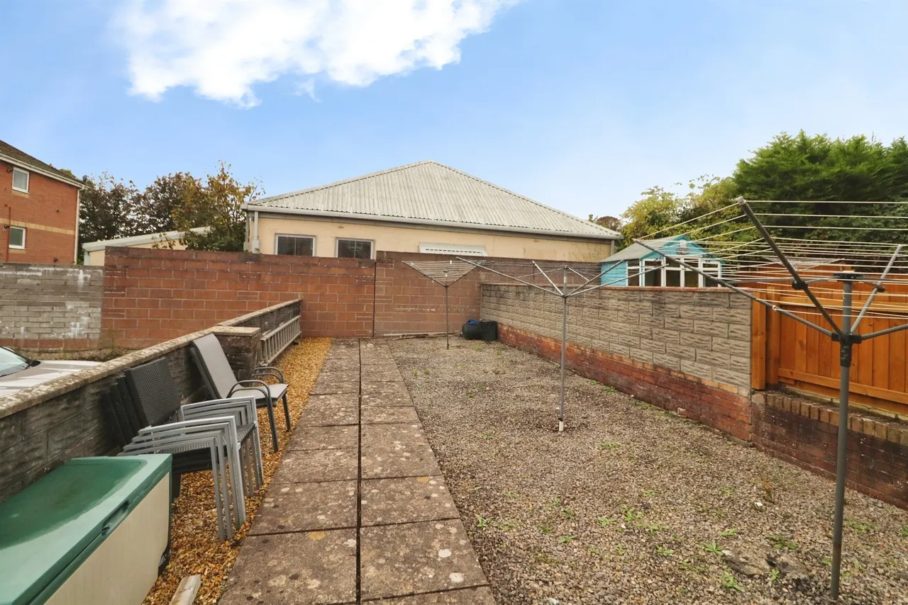 Lombard Street, Barry, CF62, photo 2