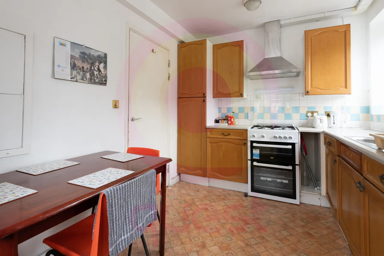 Usk Street, E2, photo 6