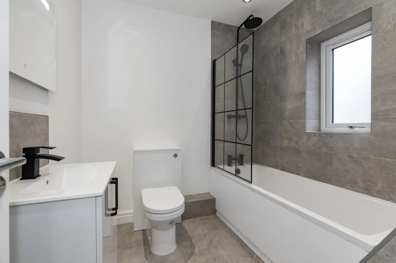 Latham Lane, Orrell, WN5, photo 3