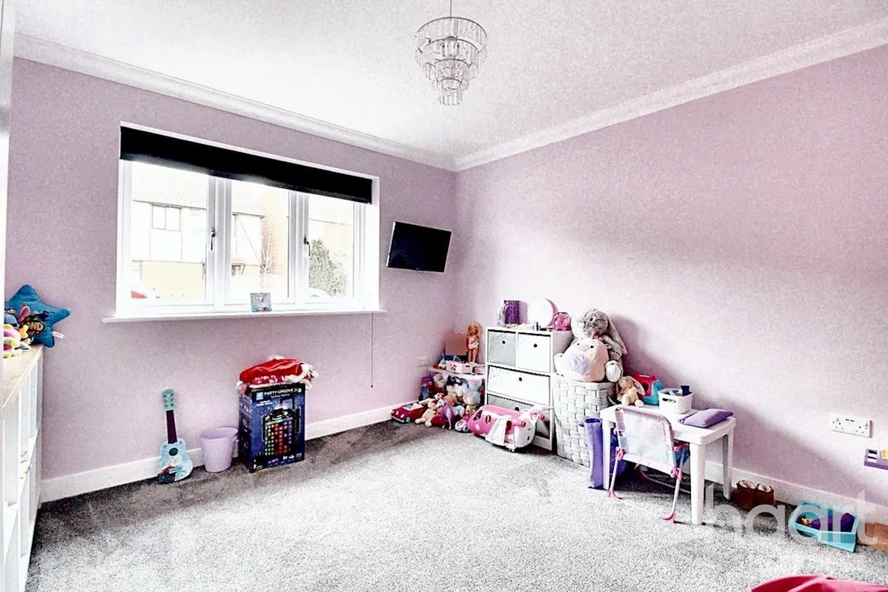 Barton Hill Drive, Minster, ME12, photo 9