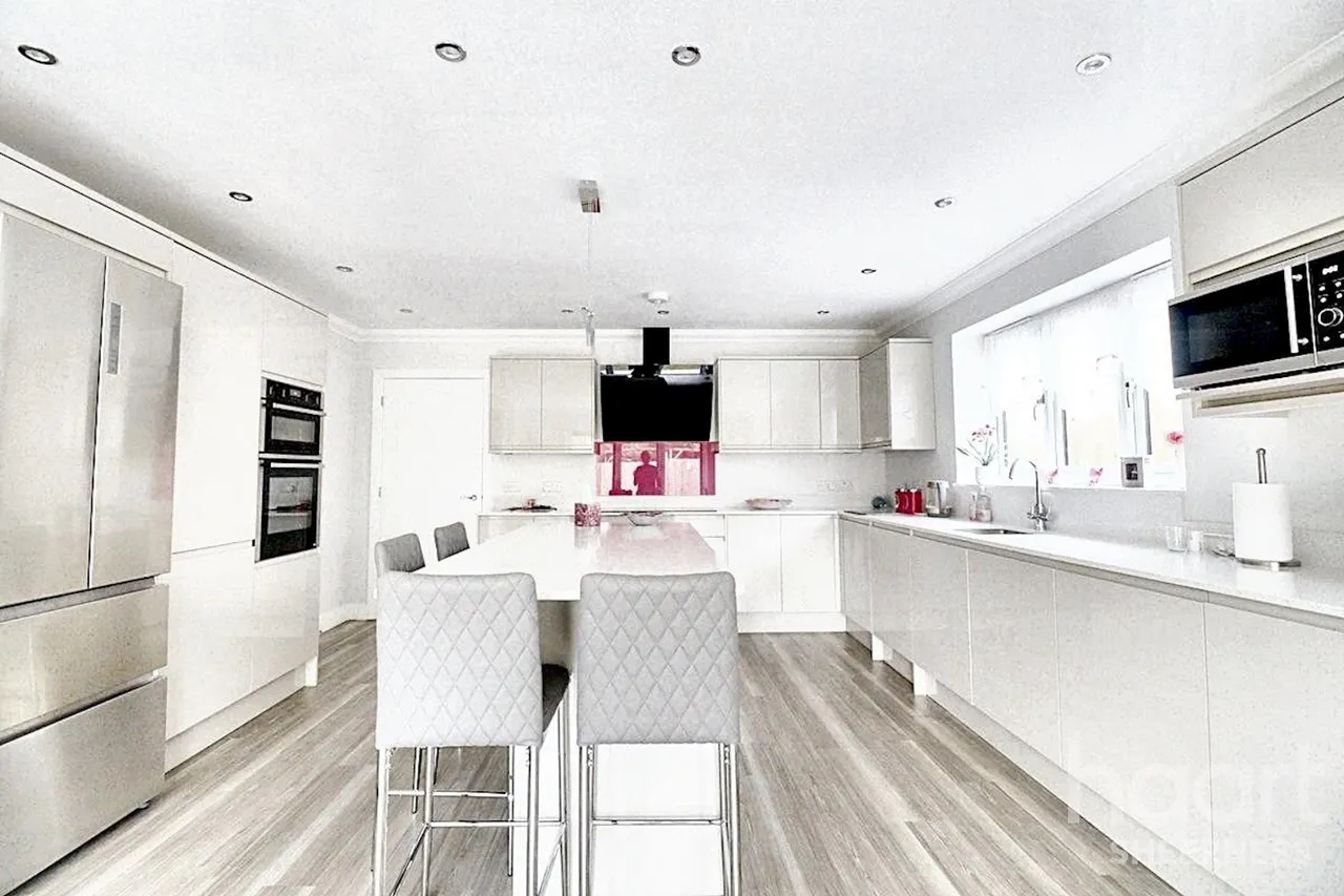 Barton Hill Drive, Minster, ME12, photo 20