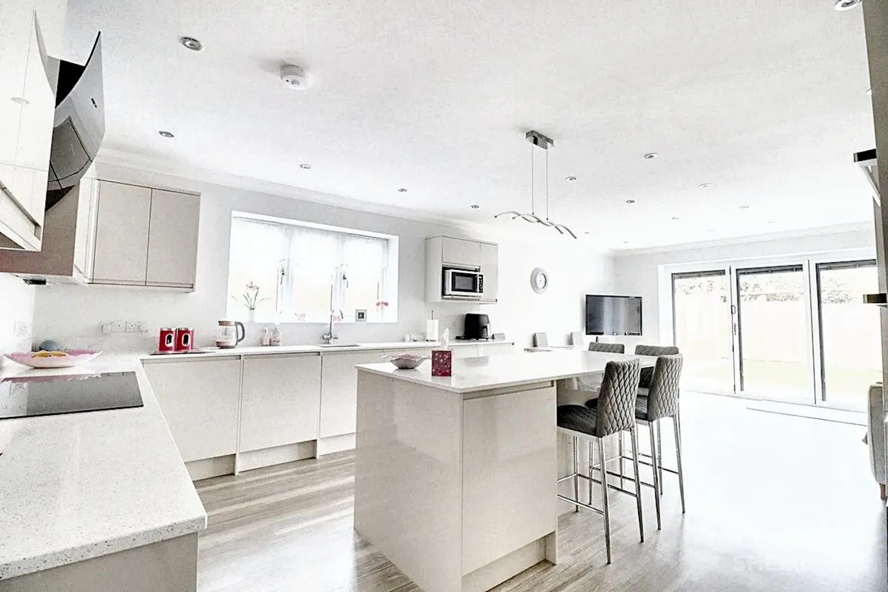 Barton Hill Drive, Minster, ME12, photo 21