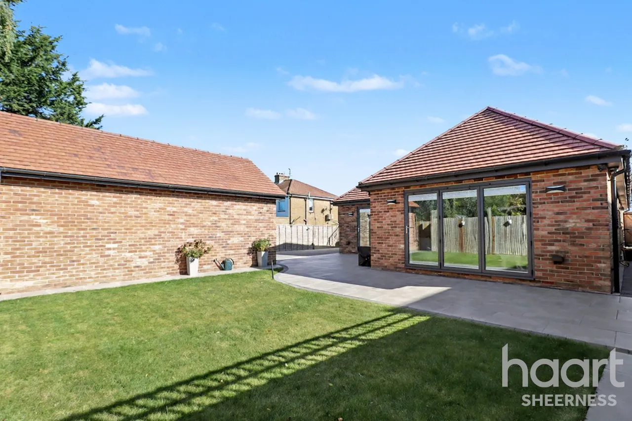Barton Hill Drive, Minster, ME12, photo 6