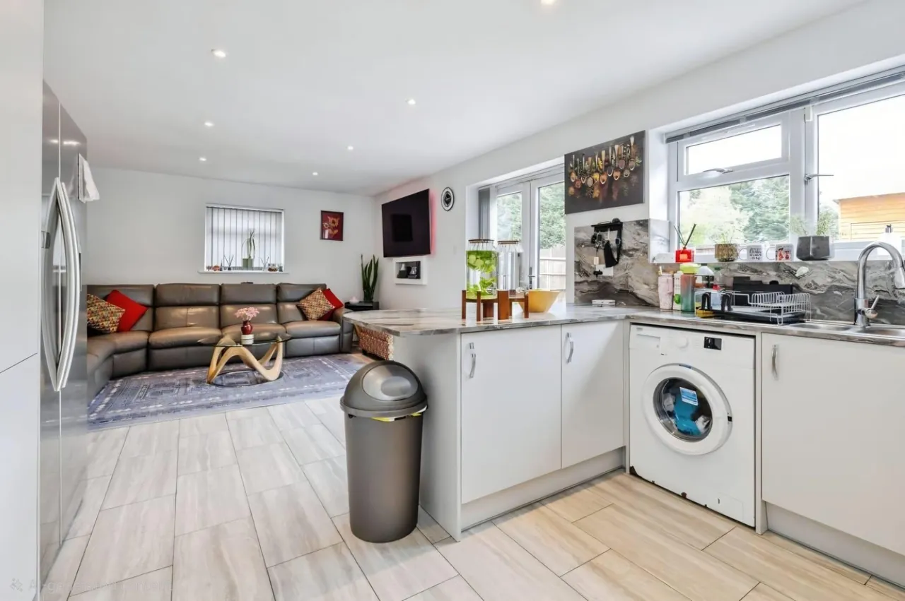 Station Road, North Hykeham, LN6, photo 6