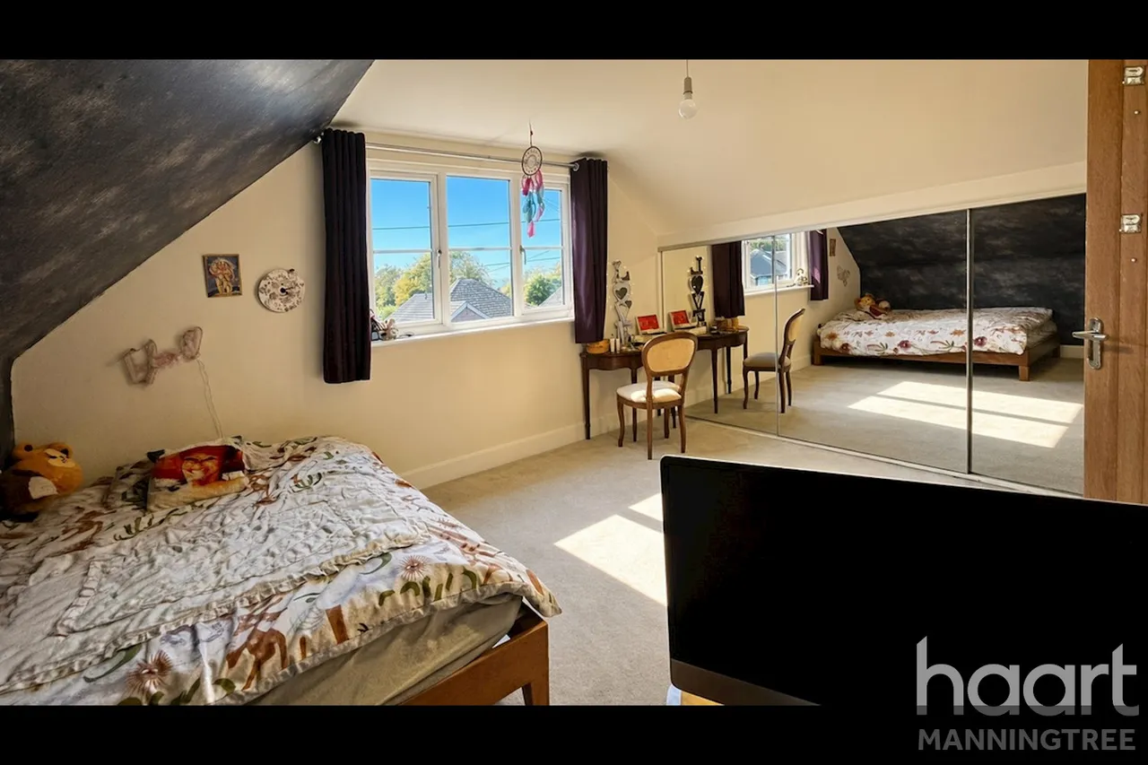 School Lane, Lawford, CO11, photo 9